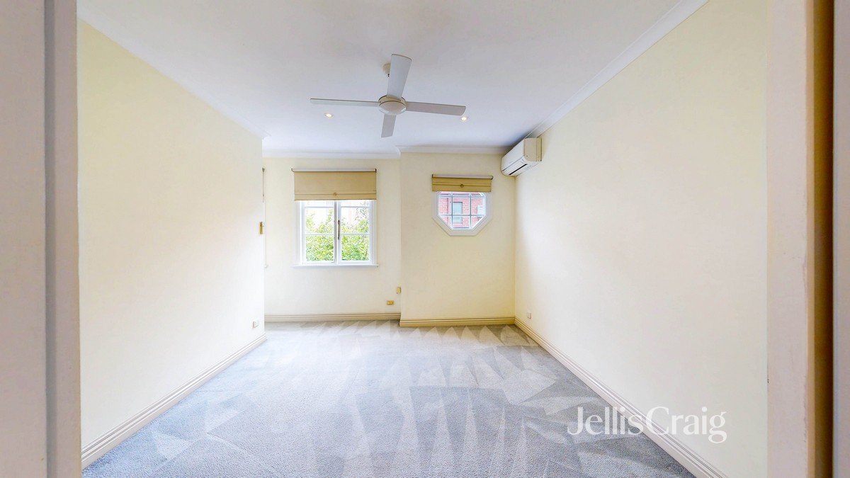 4/635 Malvern Road, Toorak image 8