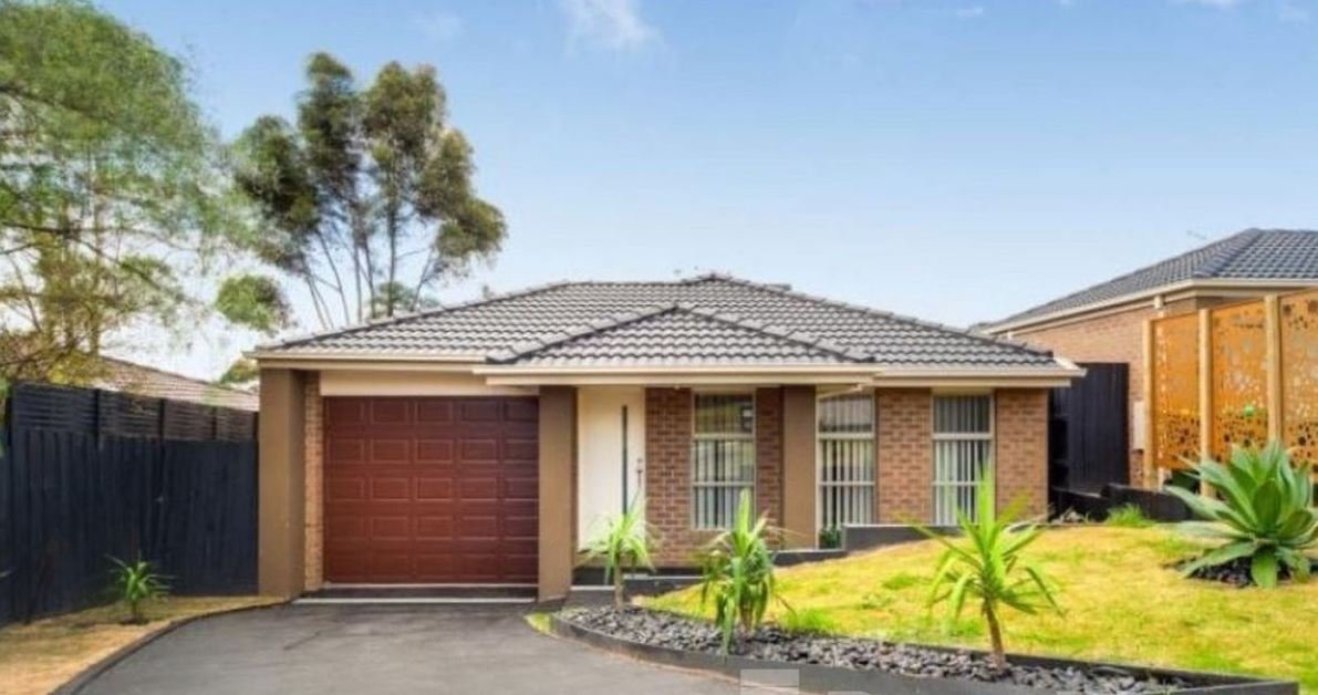 4/64 Ahern Road, Pakenham image 8