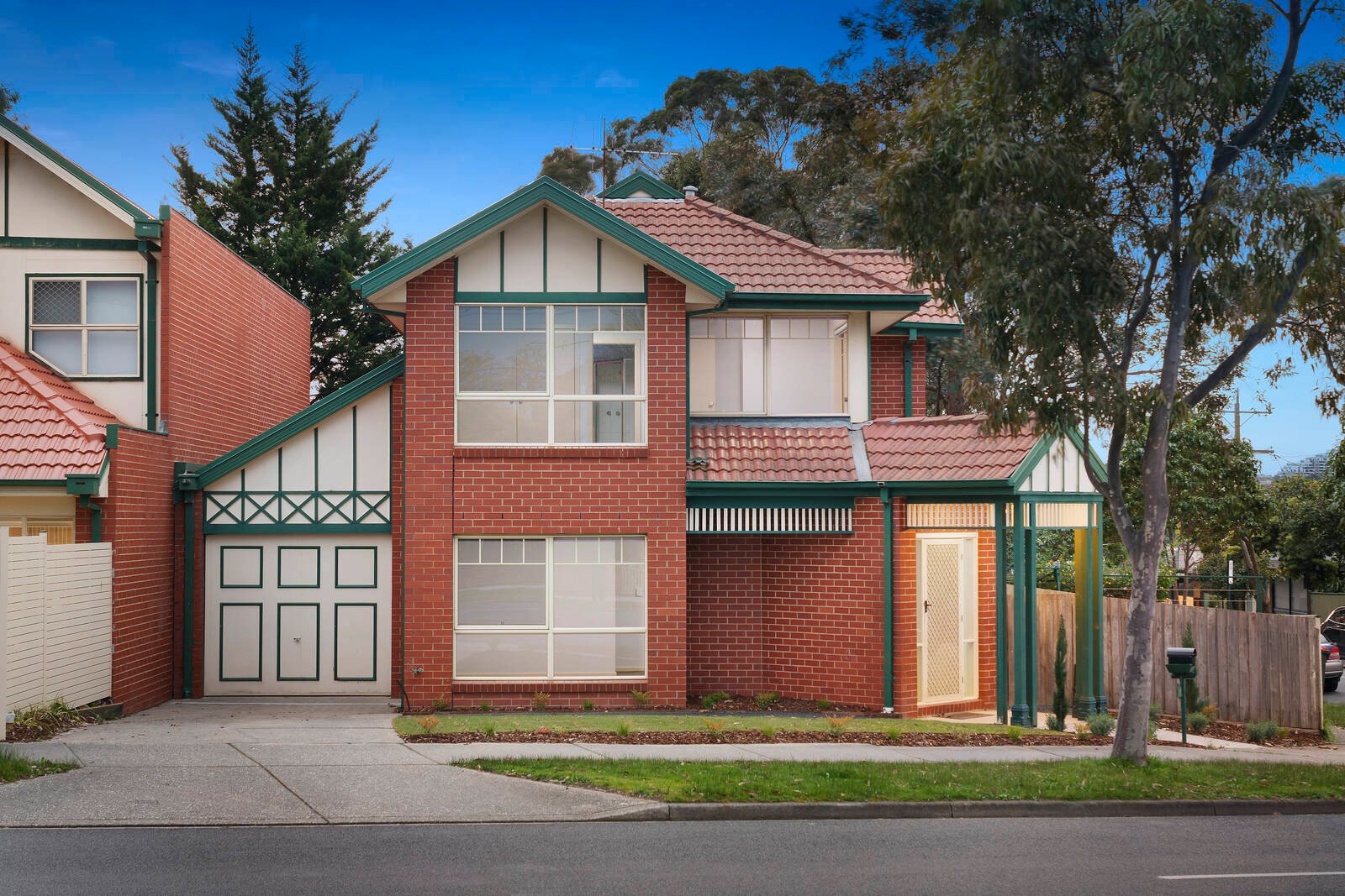 Property Gallery - Main Image