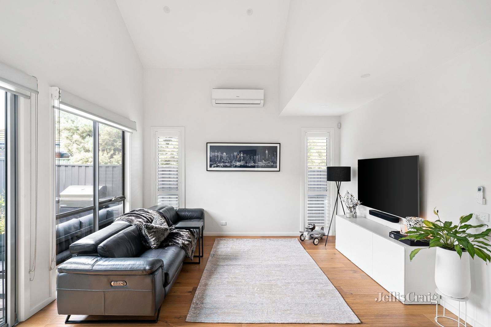 4/66 Blenheim Road, Newport image 4