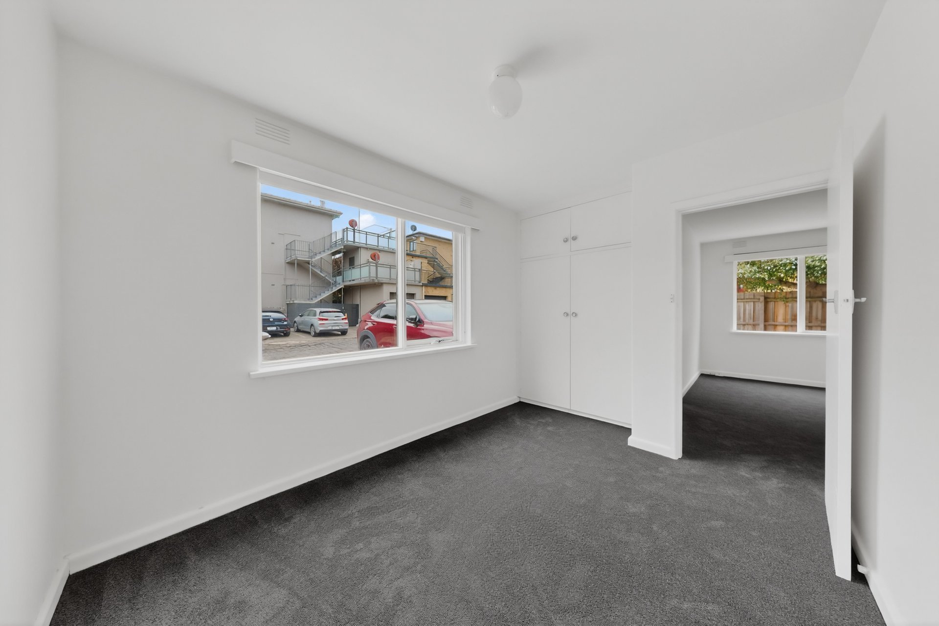 4/66 Foam Street, Elwood image 7