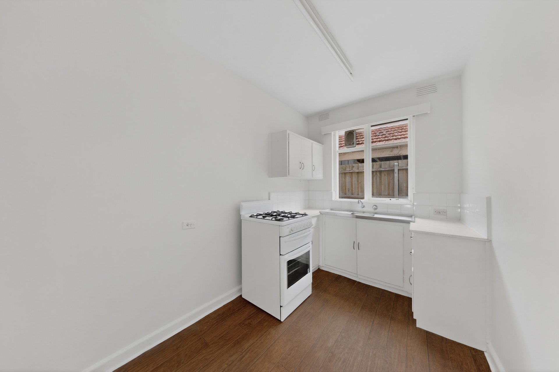 4/66 Foam Street, Elwood image 12