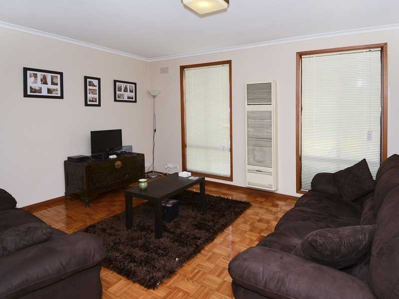 4/66 James Street, Belmont image 2