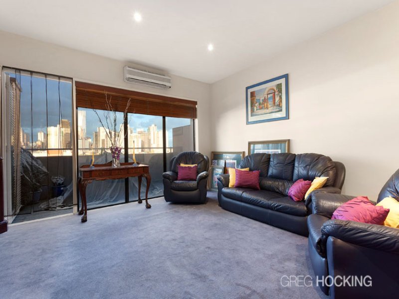 4/66 Montague Street, South Melbourne image 2
