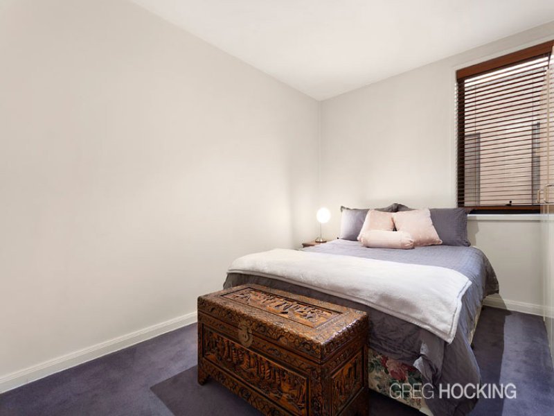4/66 Montague Street, South Melbourne image 4