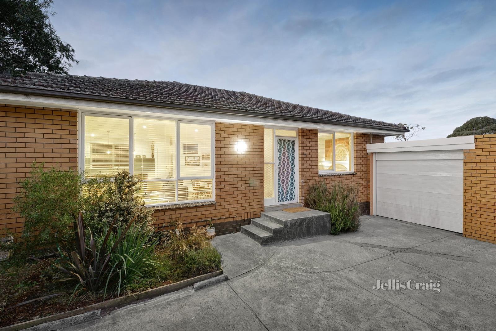 4/67 Livingstone Street, Ivanhoe image 1