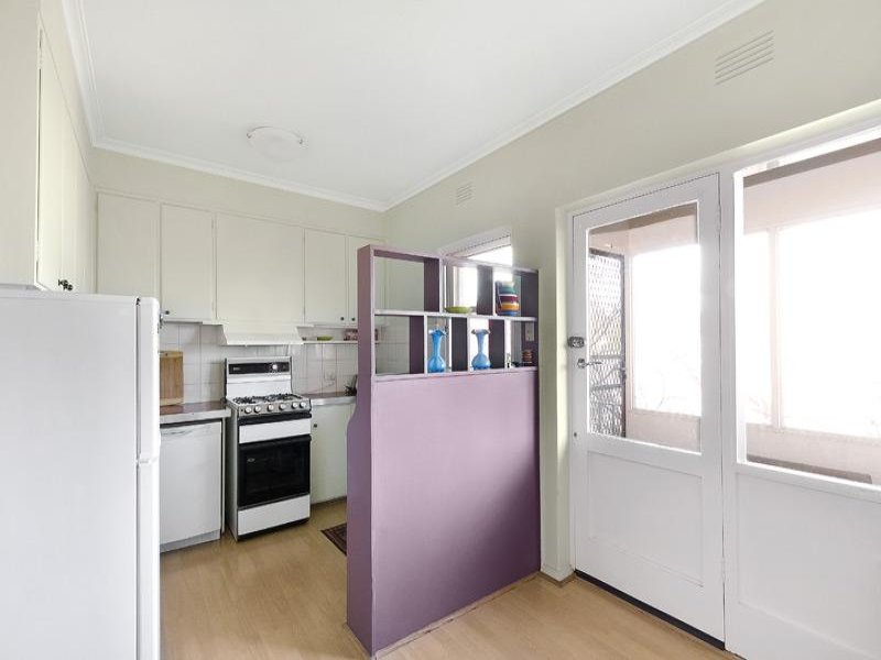 4/67 Wattle Valley Road, Canterbury image 3