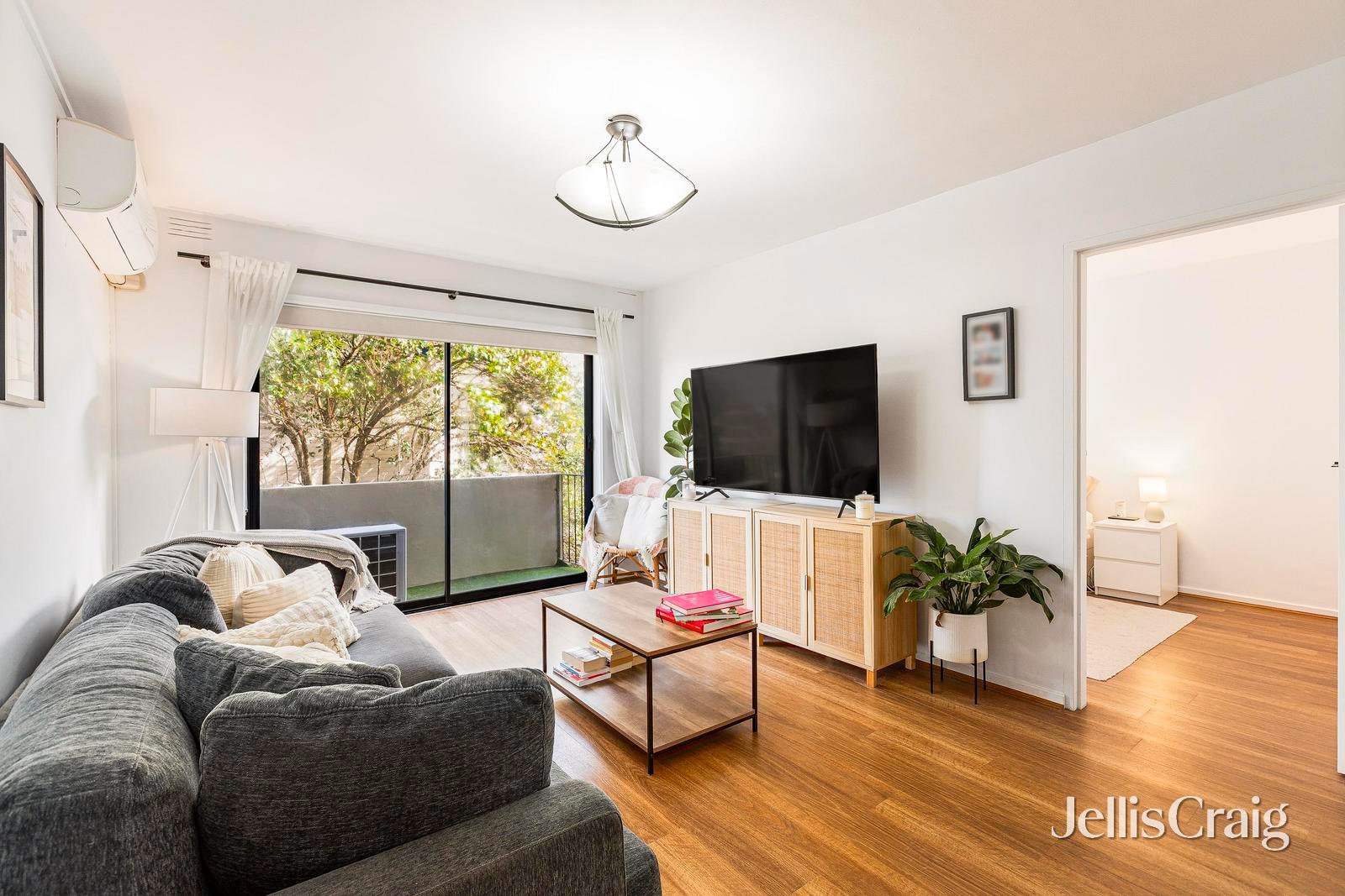 4/68 Alma Road, St&nbsp;Kilda image 1