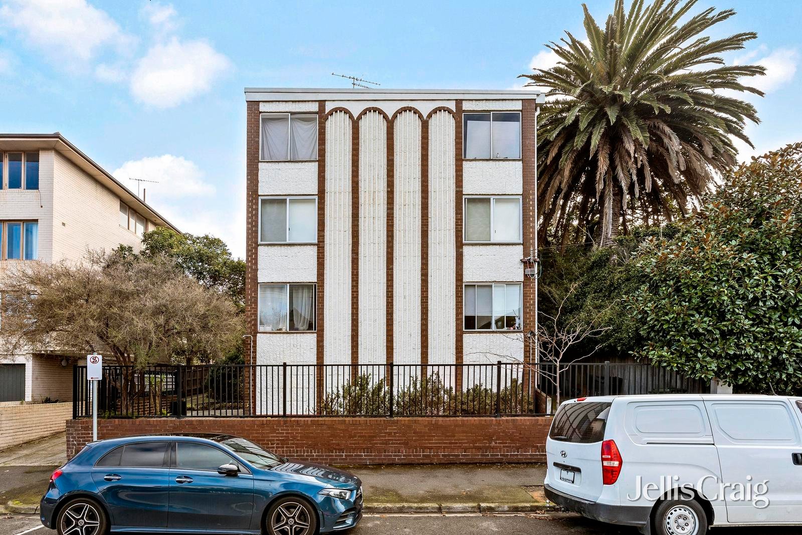 4/68 Alma Road, St&nbsp;Kilda image 2