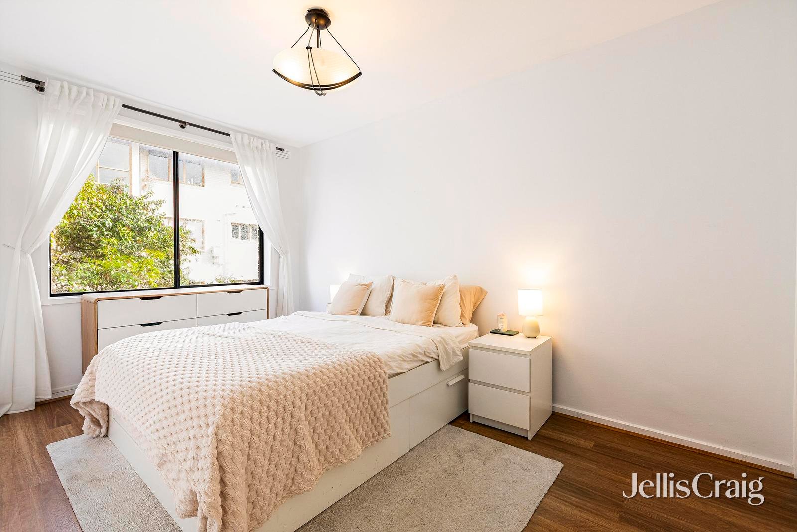 4/68 Alma Road, St&nbsp;Kilda image 5
