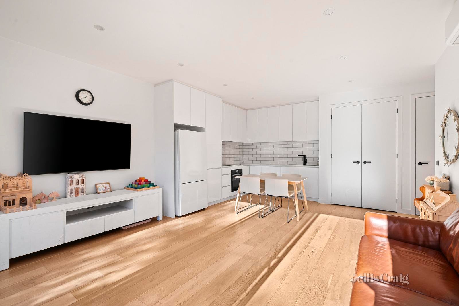 4/68 Florence Street, Williamstown North image 2