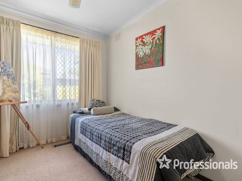 4/68 Hewish Road, Croydon image 3