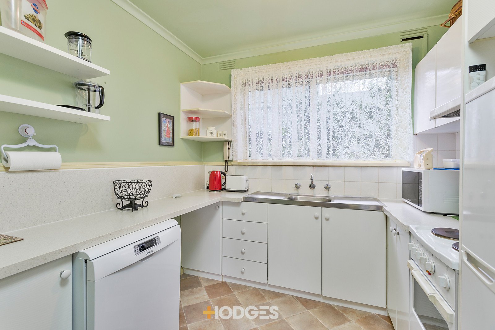 4/68 Ormond Road, Ascot Vale image 2