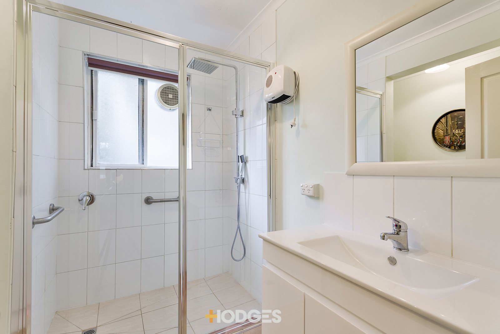 4/68 Ormond Road, Ascot Vale image 5