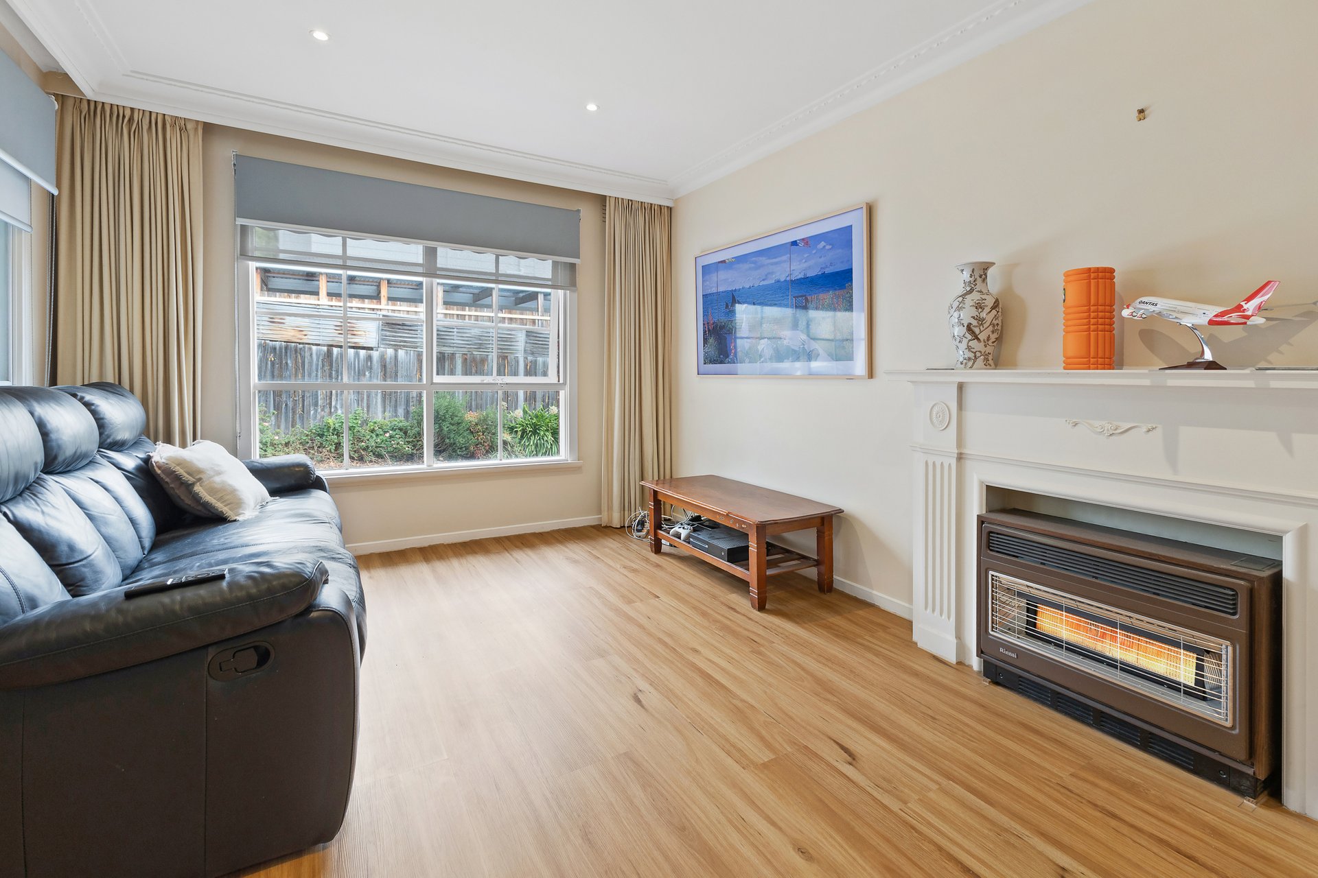 4/684 Whitehorse Road, Mont Albert image 2