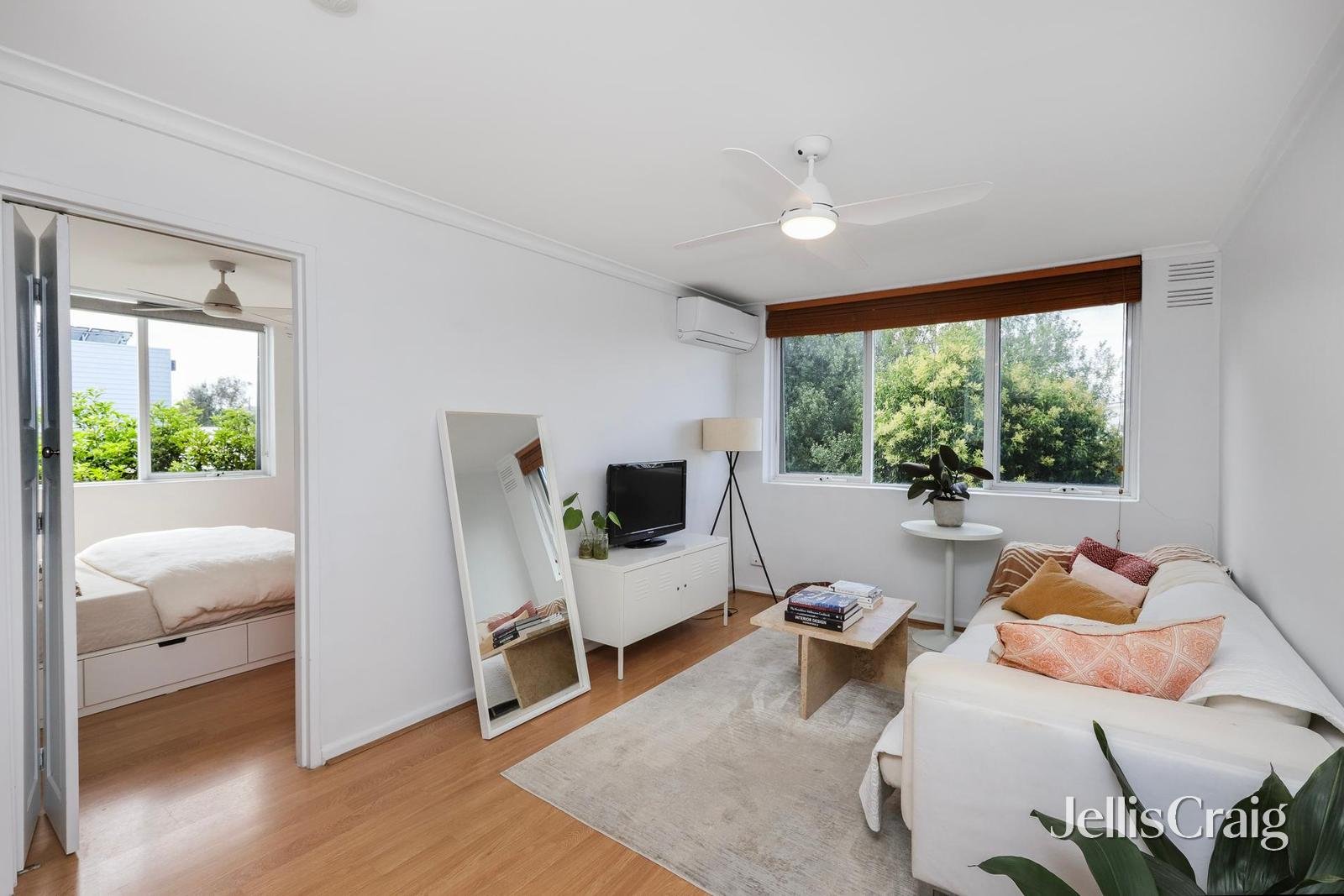 4/69 Hamilton Street, Yarraville image 7
