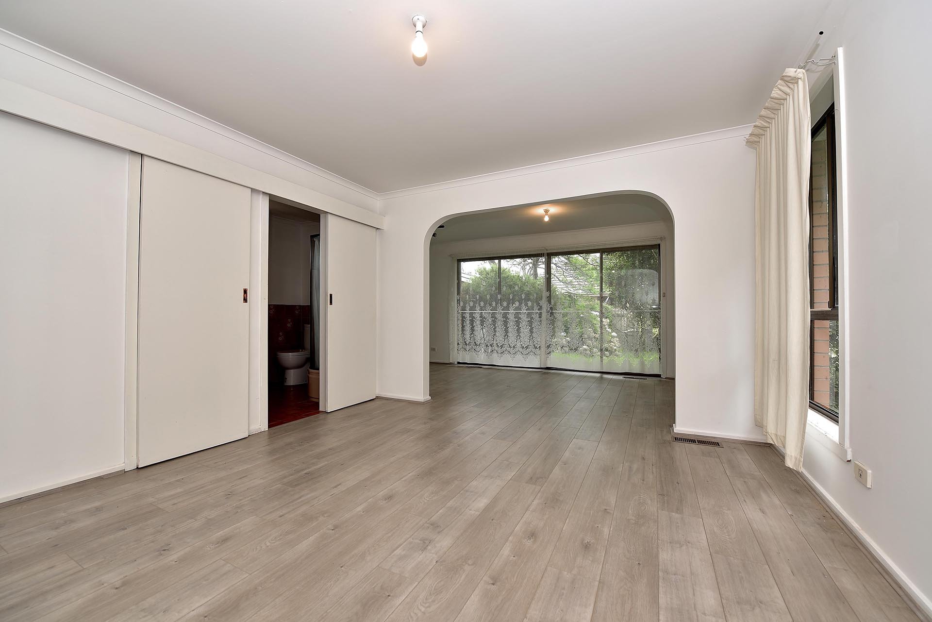 469 Springvale Road, Glen&nbsp;Waverley image 2