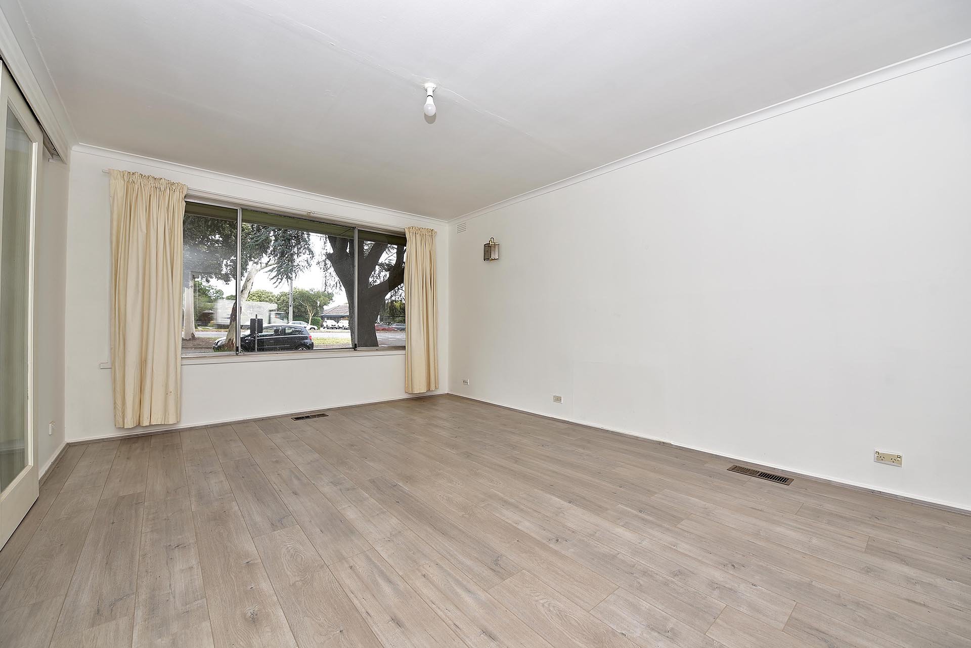 469 Springvale Road, Glen&nbsp;Waverley image 4