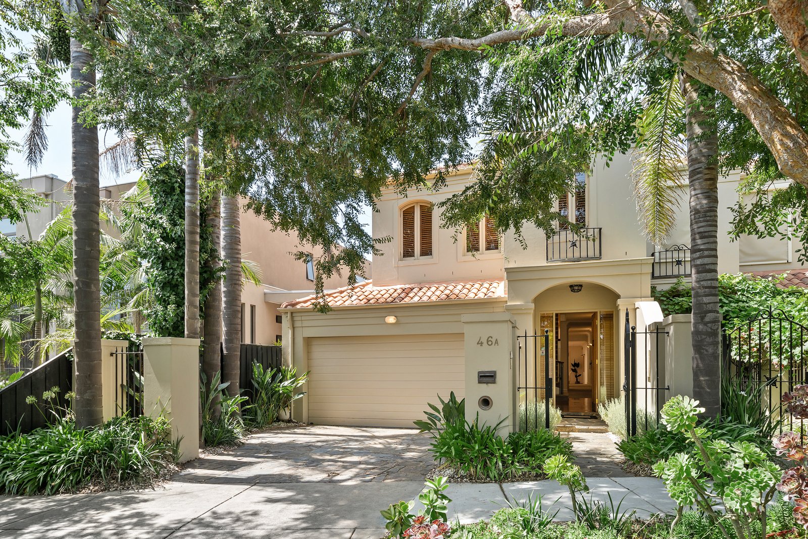 Property Gallery - Main Image