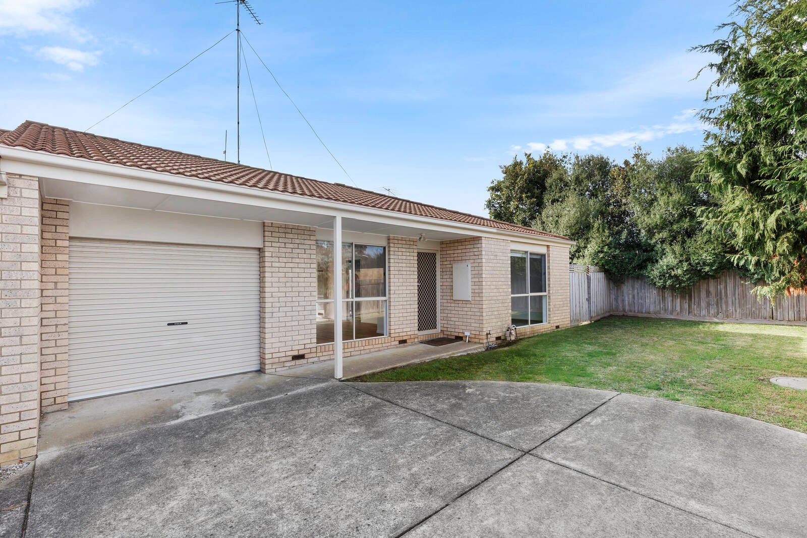 Property Gallery - Main Image