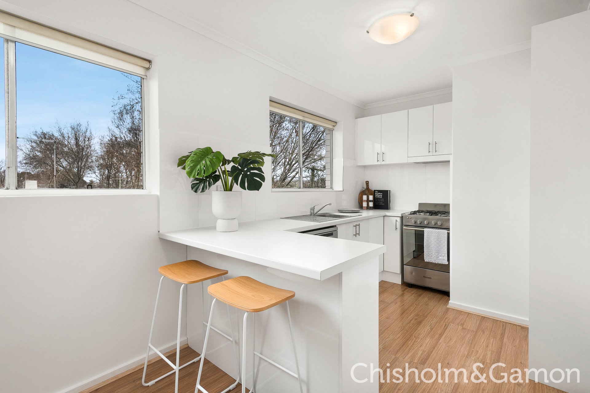 4/7 Addison Street, Elwood image 4