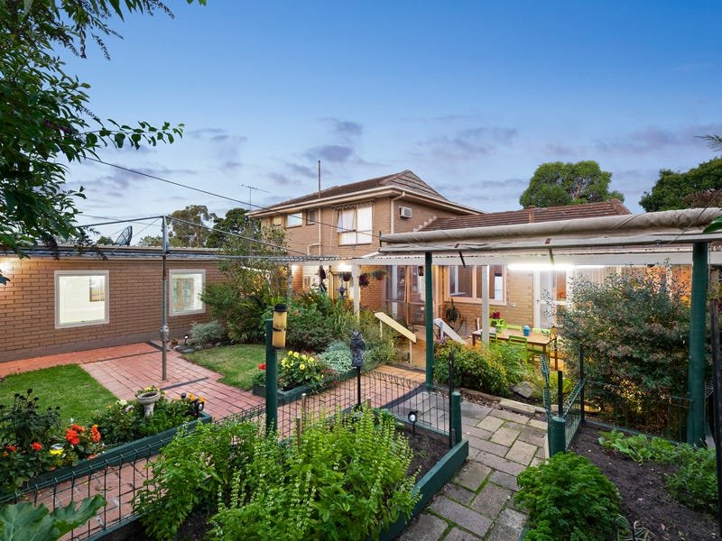 Property Gallery Thumbnail 3