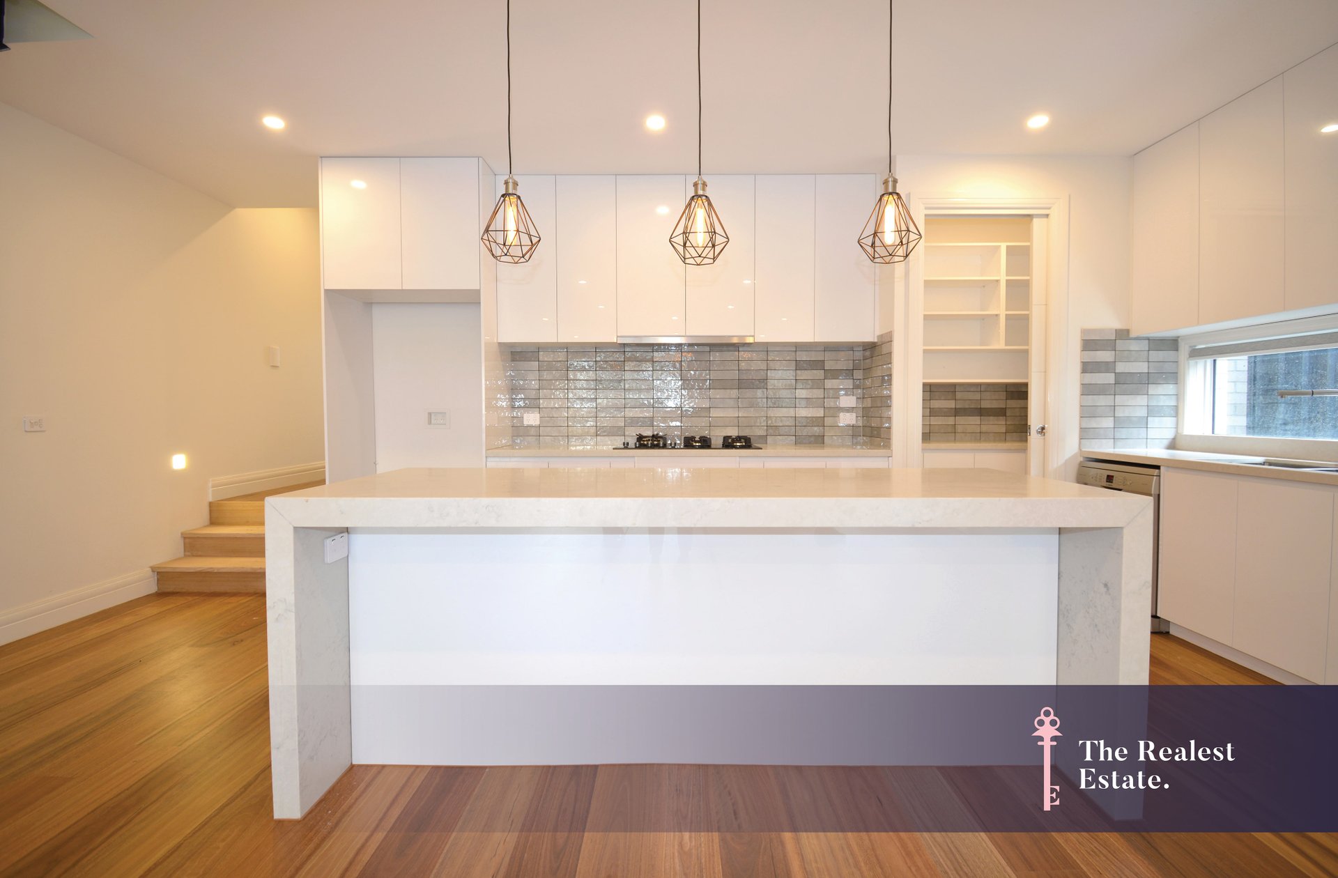 47 Alpine Grove, Pascoe Vale image 2