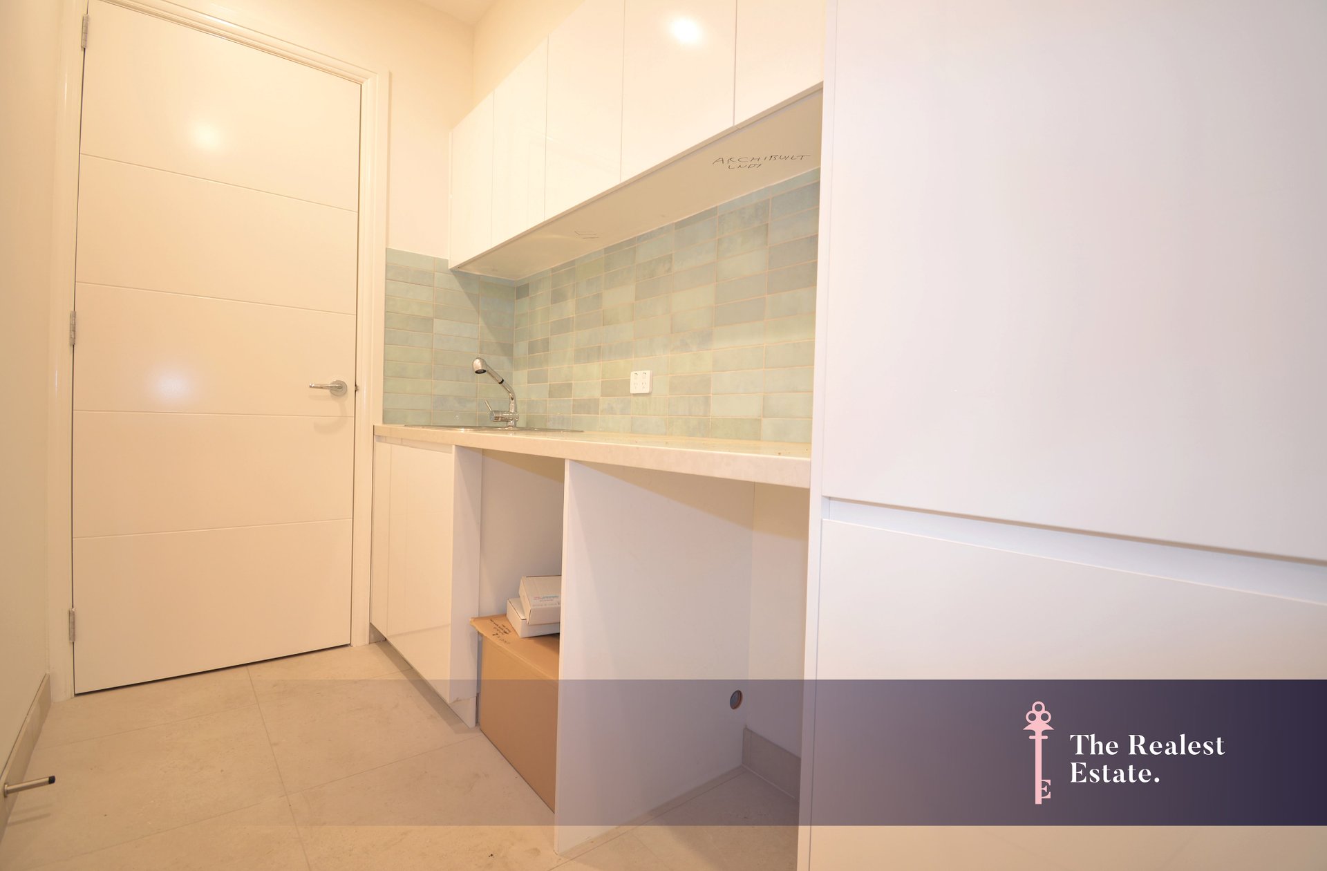 47 Alpine Grove, Pascoe Vale image 15
