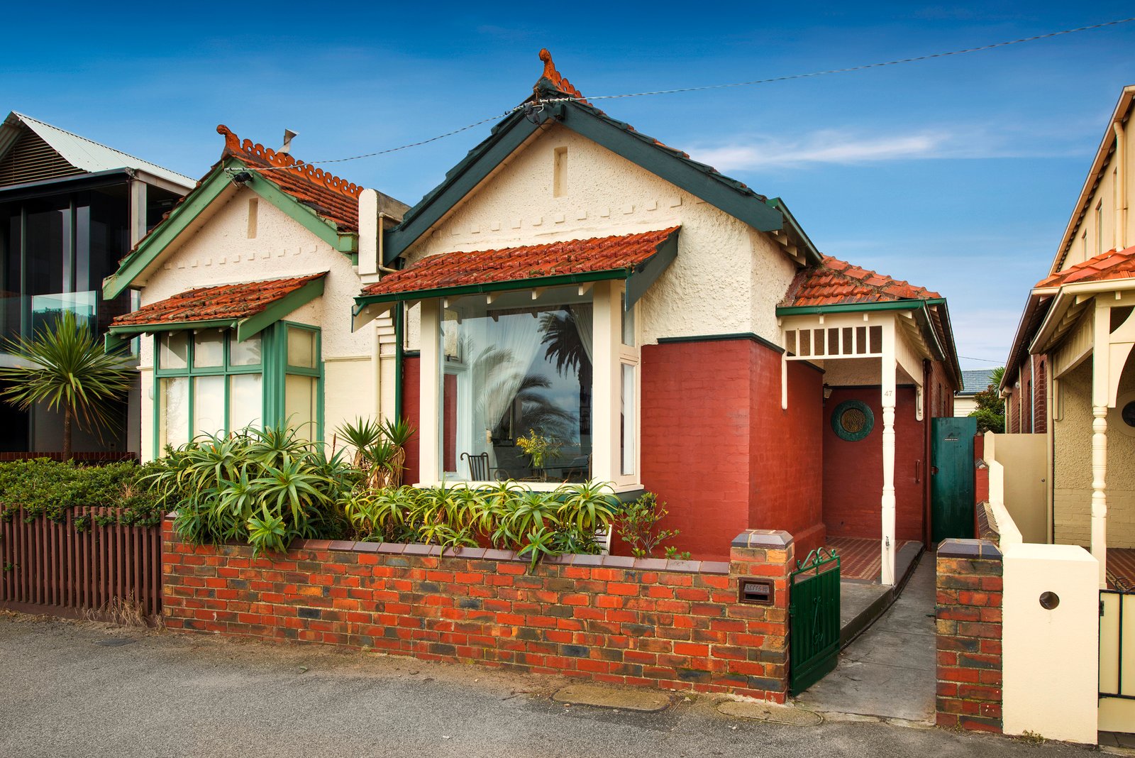 47 Beaconsfield Parade, Albert Park, VIC, 3206 RT Edgar