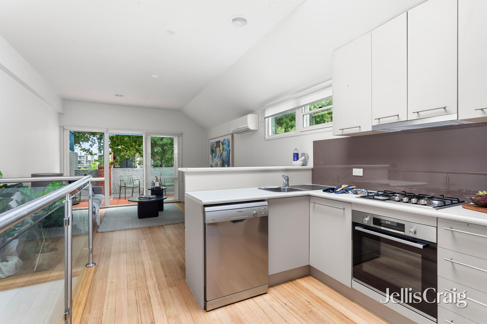 47 Bendigo Street, Richmond image 3