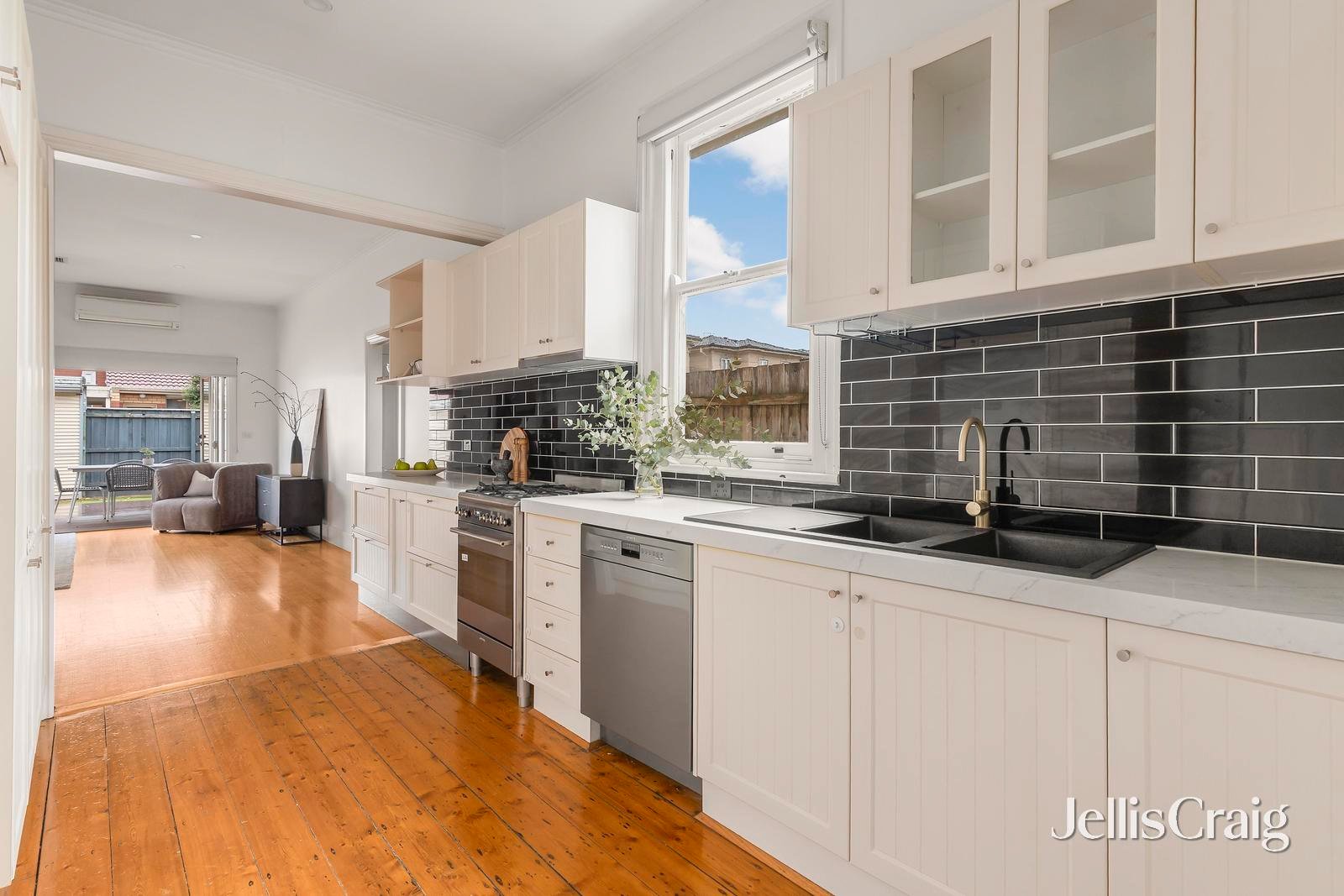 47 Bent Street, Moonee Ponds image 5