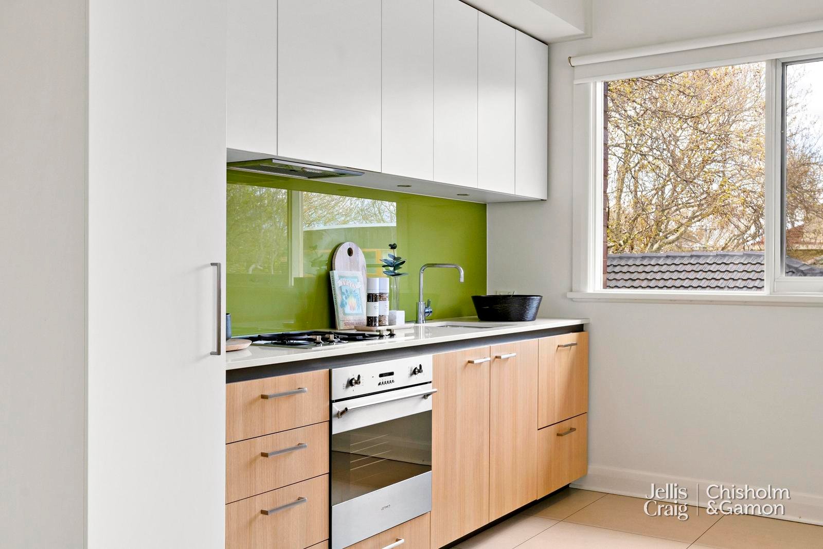 4/7 Bluff Avenue, Elwood image 11