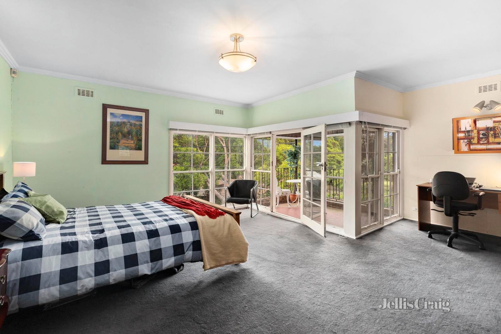 47 Boisdale Street, Surrey Hills image 6