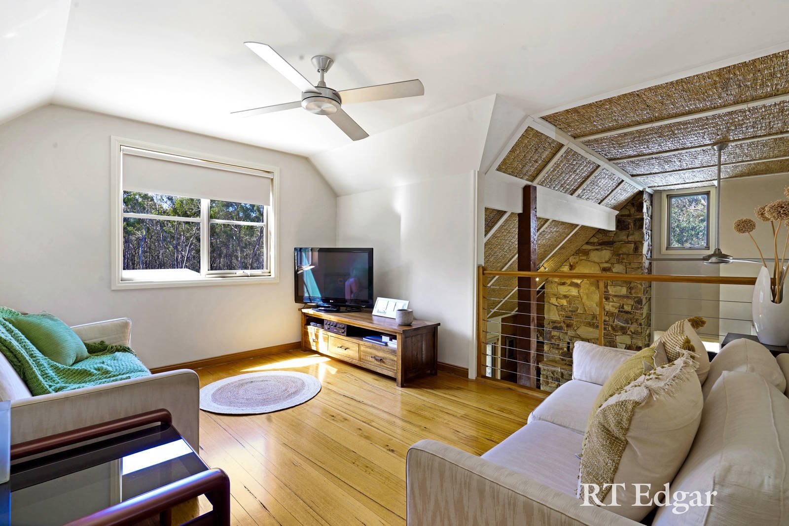 Property Gallery Thumbnail 11