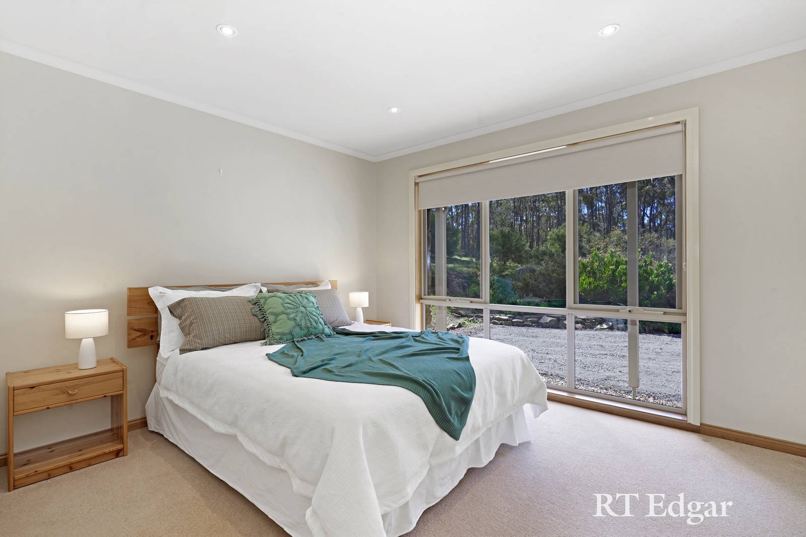 Property Gallery Thumbnail 14