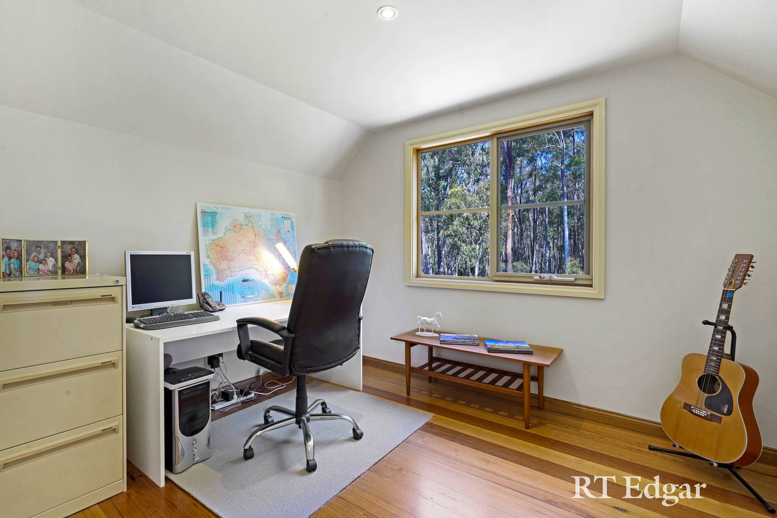 Property Gallery Thumbnail 17