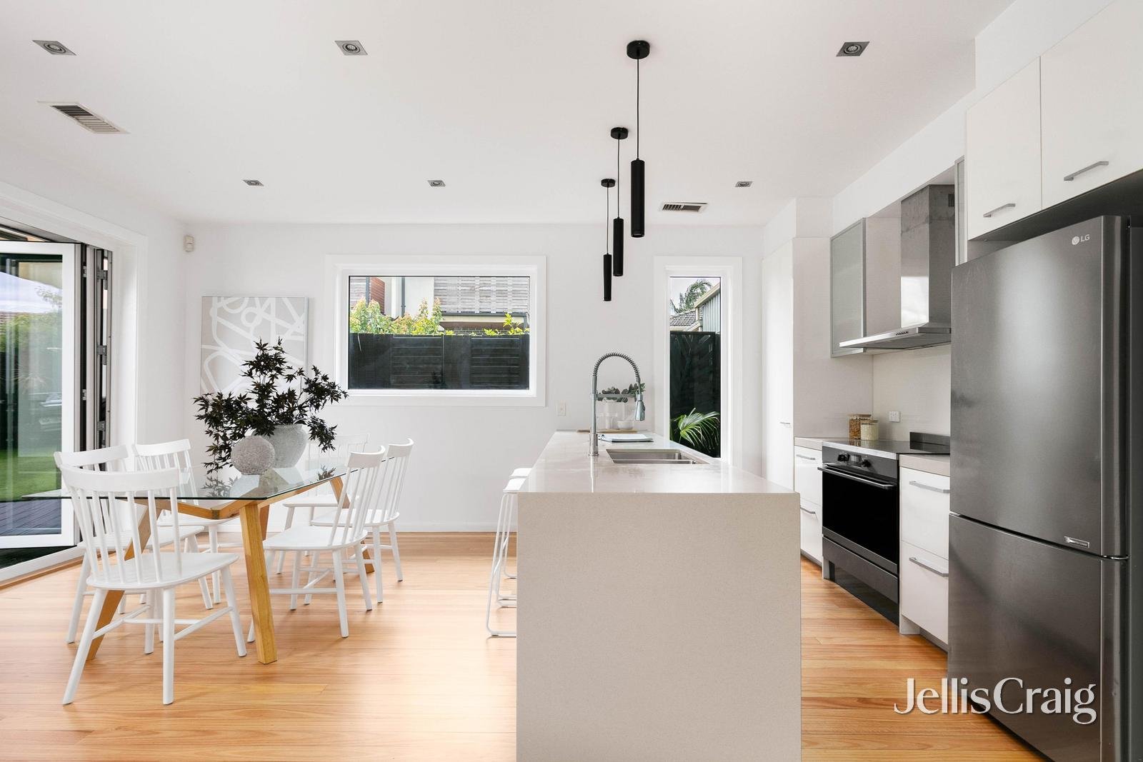 47 Bradley Street, Newport image 3