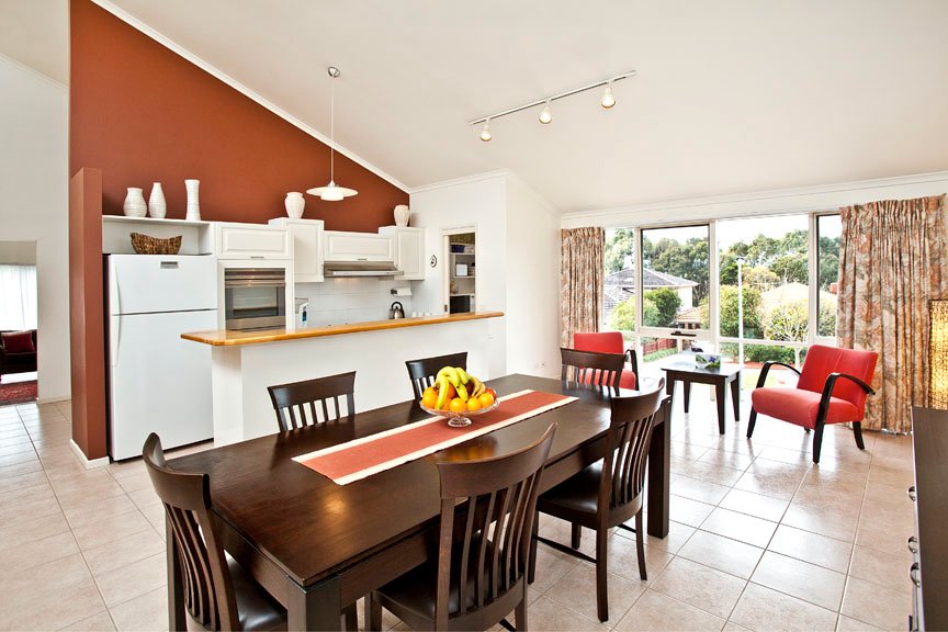 47 Bramley Crescent, Wheelers Hill image 2
