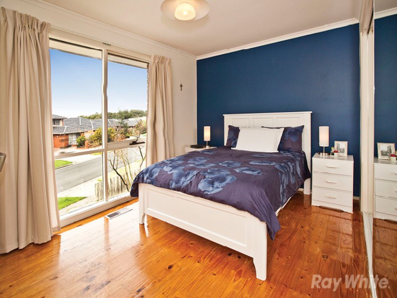 47 Bramley Crescent, Wheelers Hill image 6
