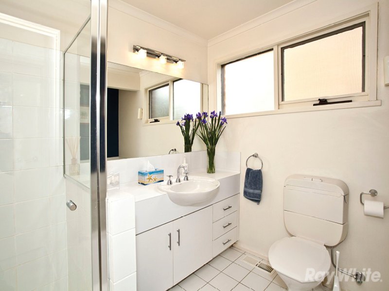 47 Bramley Crescent, Wheelers Hill image 7