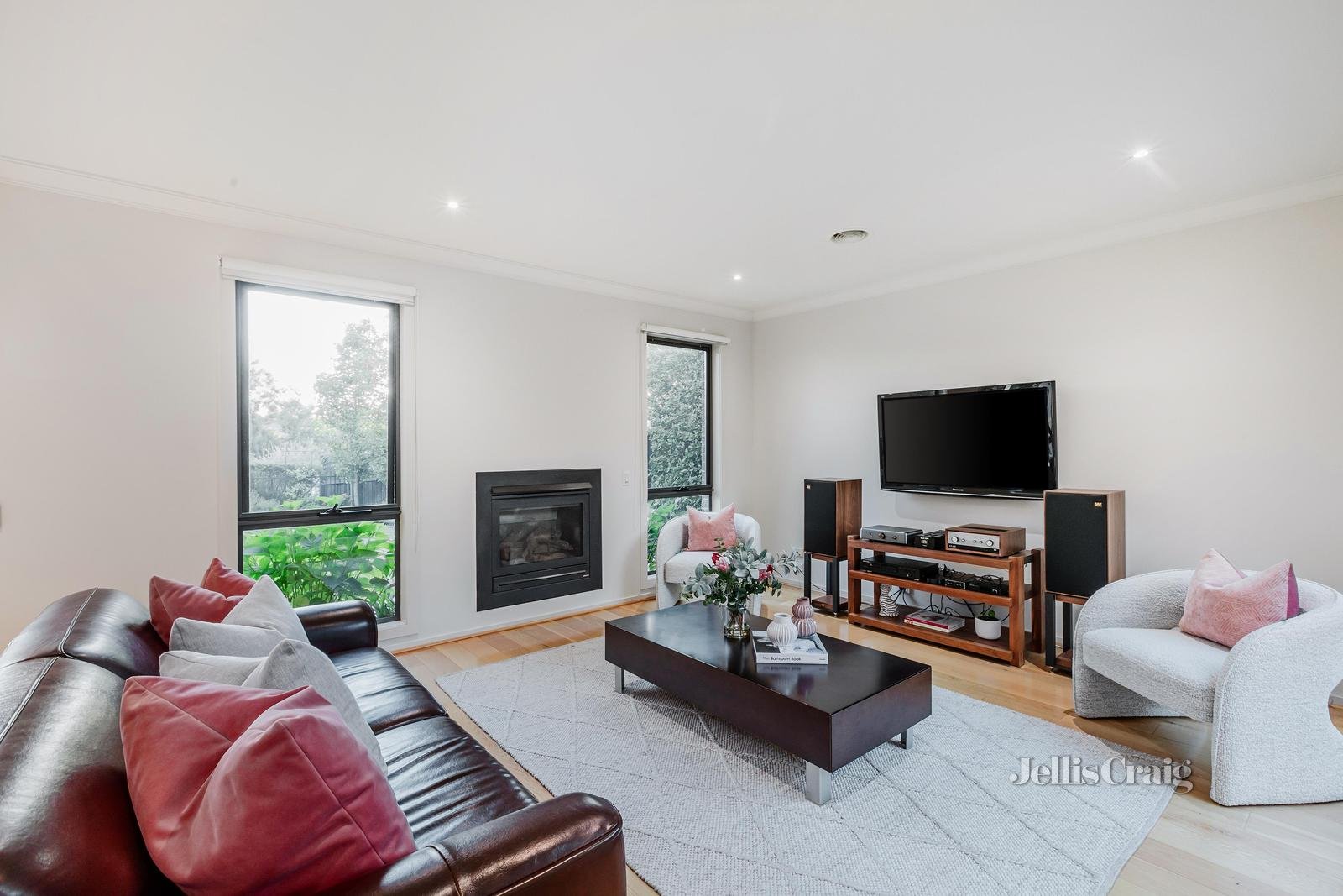 47 Brockhoff Drive, Burwood image 3