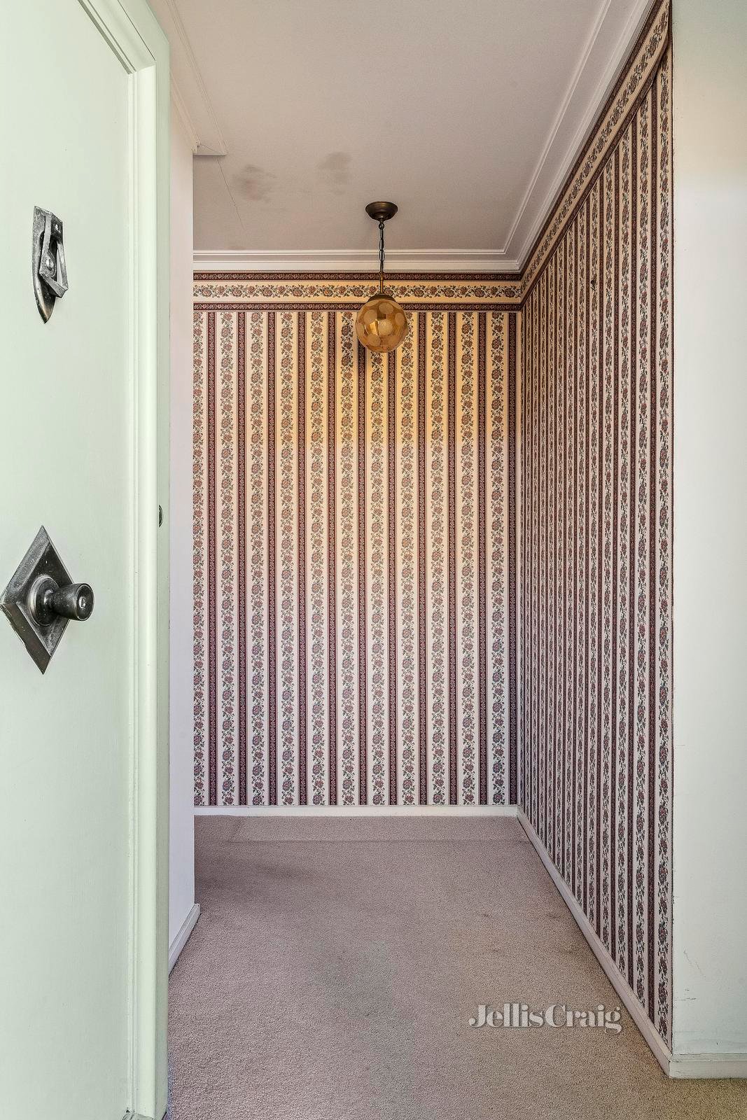 4/7 Dare Street, Coburg image 2