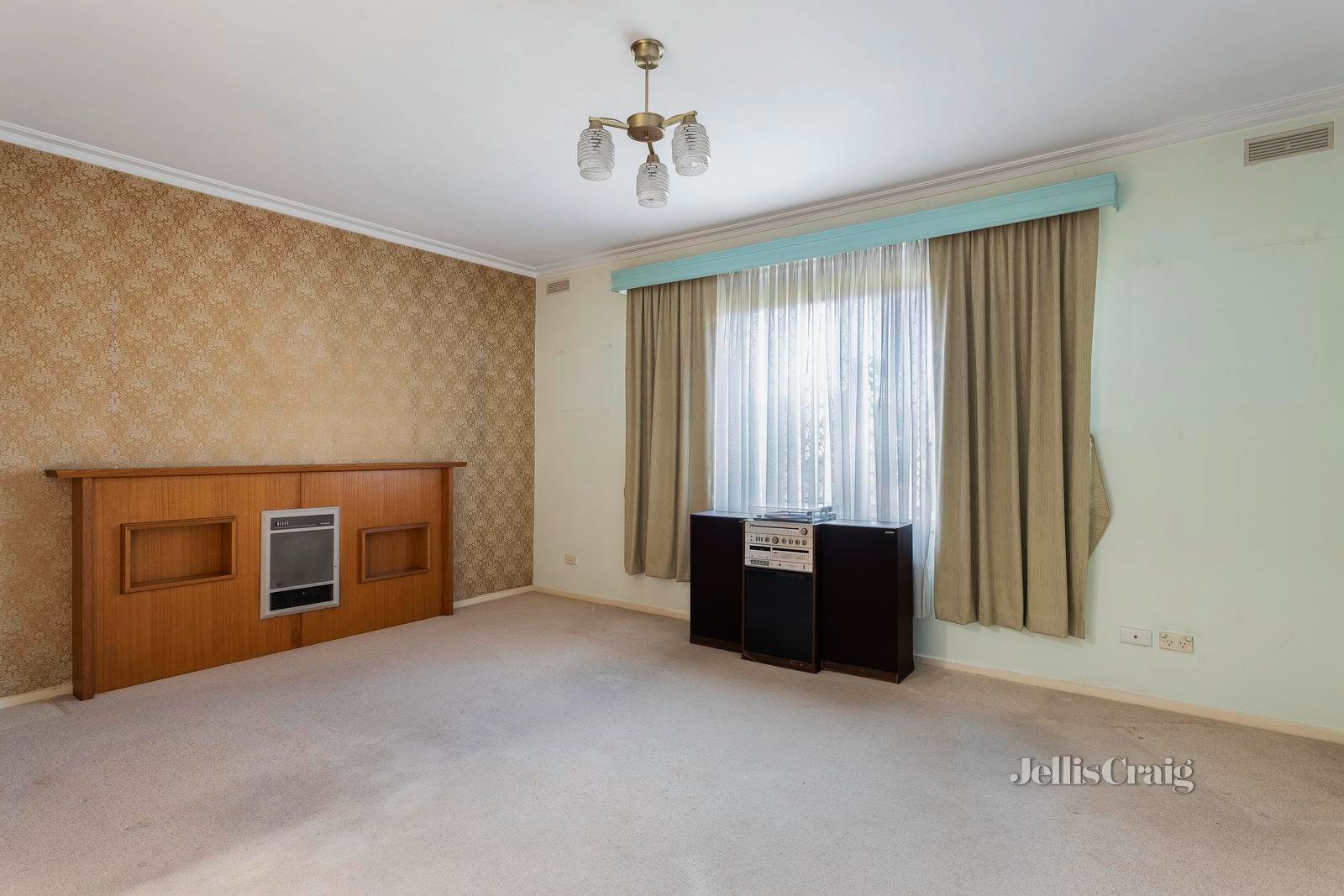 4/7 Dare Street, Coburg image 3