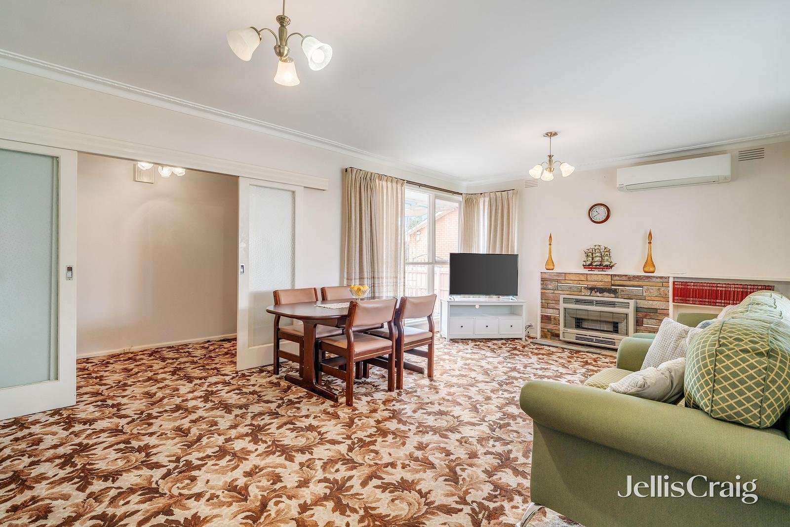 47 Delmore Crescent, Glen Waverley image 4