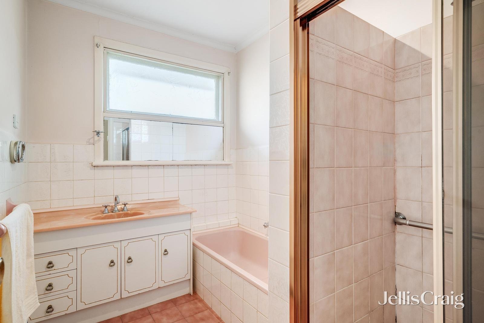 47 Delmore Crescent, Glen Waverley image 6