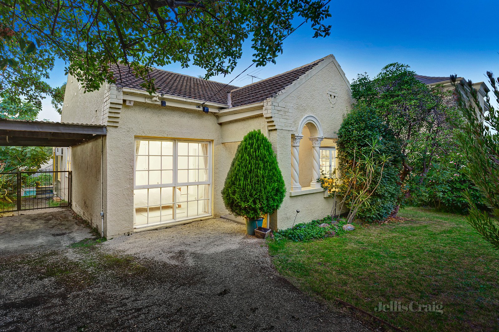 47 First Avenue, Kew image 1