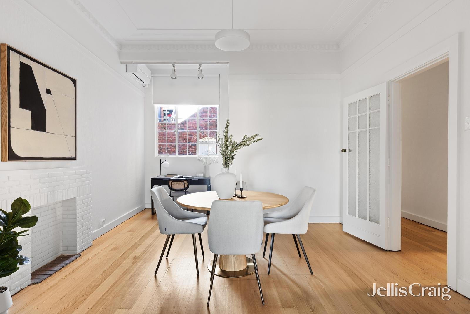 4/7 Glenroy Road, Hawthorn image 2