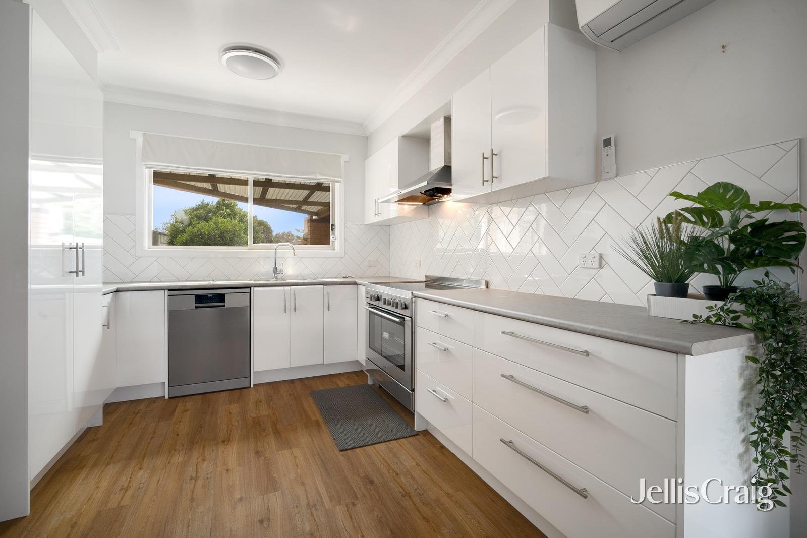 47 Grandview Grove, Wendouree image 2