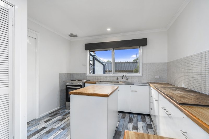 Property Gallery Thumbnail 3