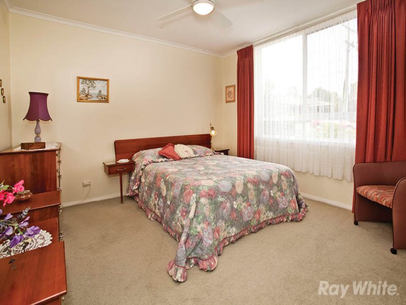 47 Greenways Road, Glen Waverley image 5